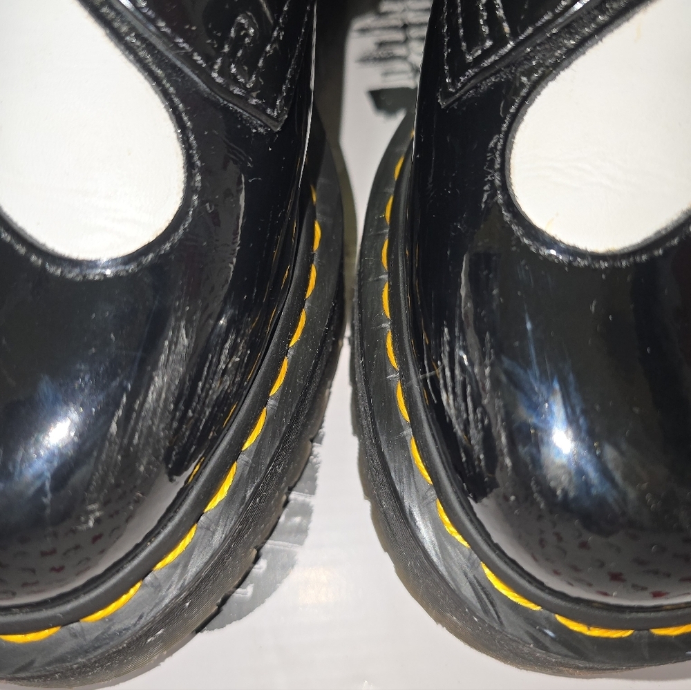 Dr. Martens Hello Kitty 60 Years 1461 Quad HK Patent Lamper Hydro Leather 7 - Picture 5 of 16